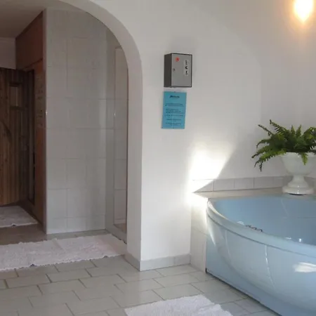 Hotell Schoene Aussicht 3*